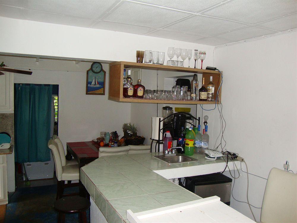 By The Sea Vacation Home And Villa Порт Антонио Екстериор снимка