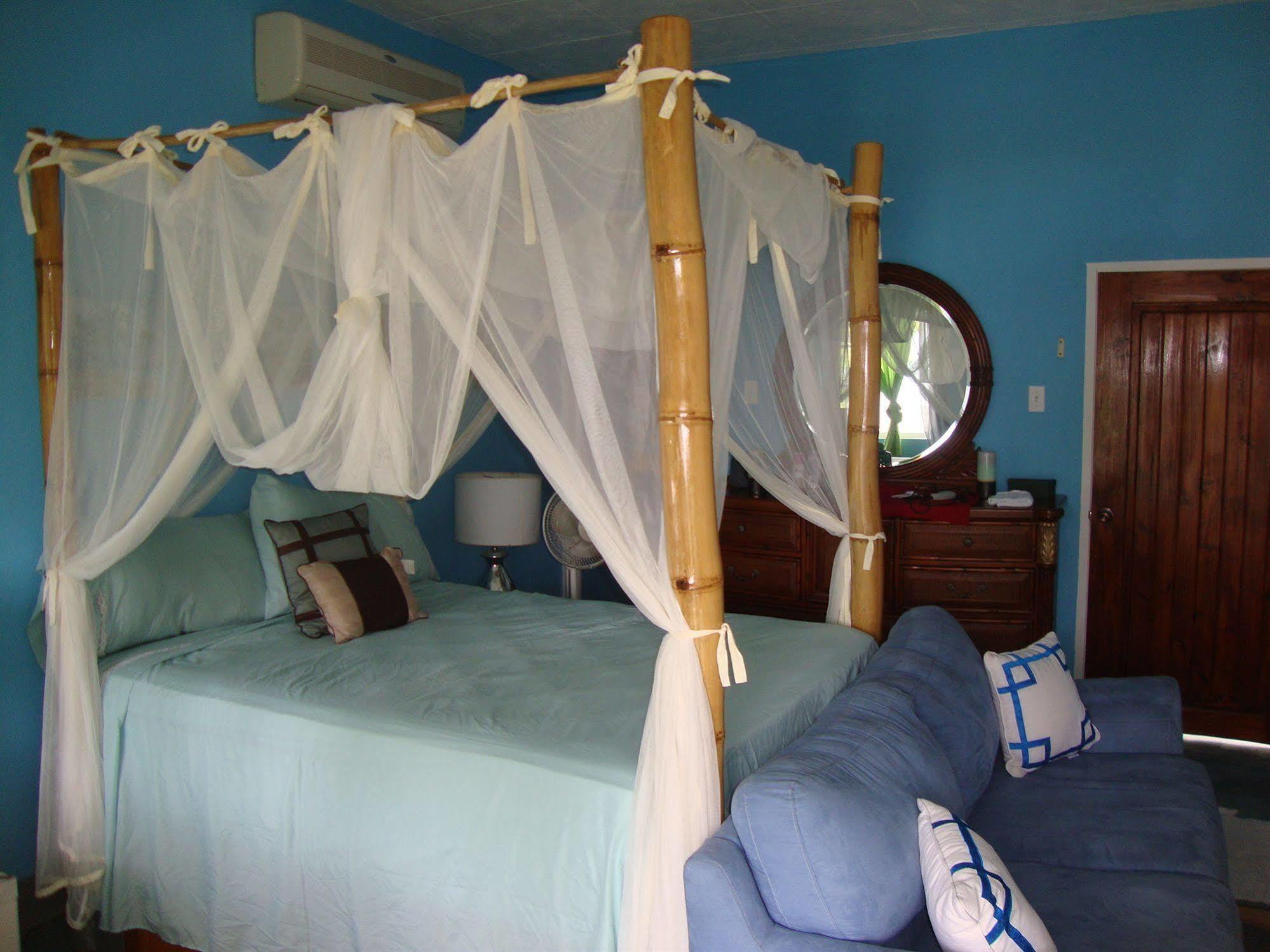 By The Sea Vacation Home And Villa Порт Антонио Екстериор снимка